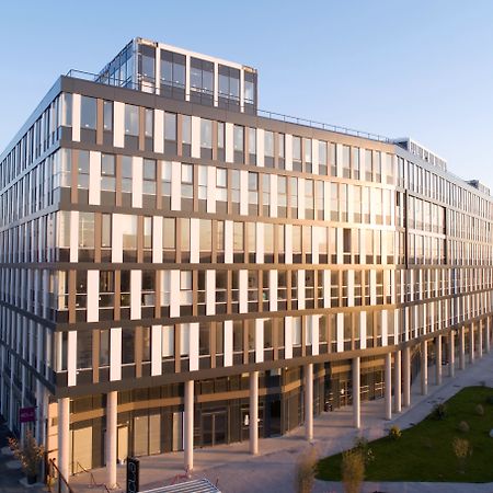Ecla Campus Aparthotel Massy  Bagian luar foto