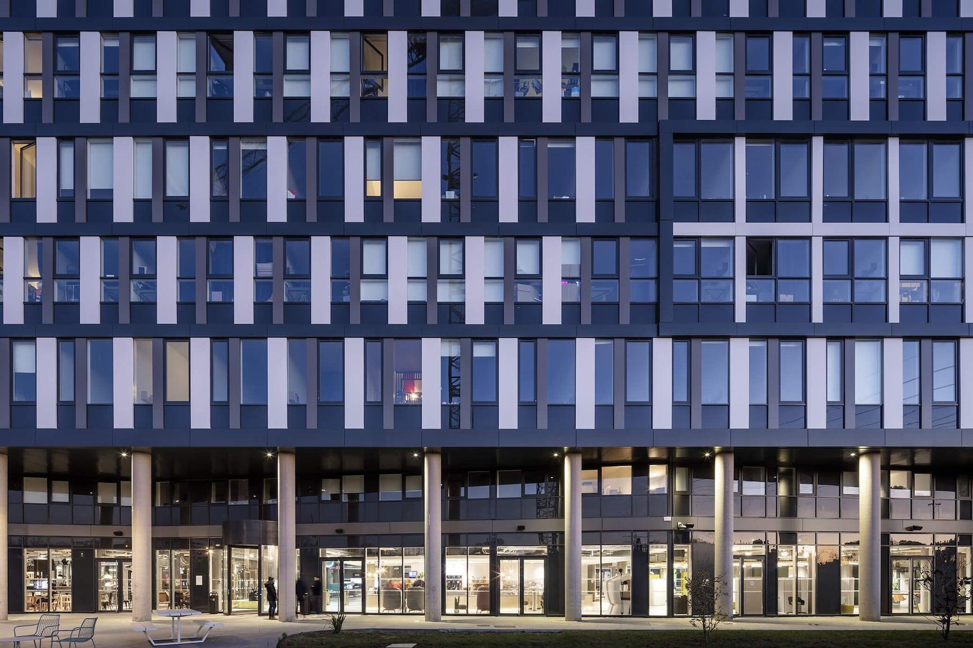 Ecla Campus Aparthotel Massy  Bagian luar foto